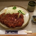 味のとんかつ 丸一 - 上ロースかつ。