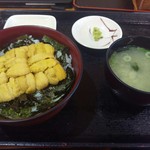 柿崎商店 海鮮工房 - 白折ウニ丼