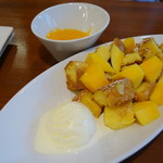 山口果物 - フルーツフレンチトーストは、フルーツとフルーツソースが、1種類づつ選べます。