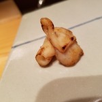 鮨　あずま - イカの上下はあぶってあてに