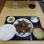 鳳味園 - 鶏肉の味噌炒め定食