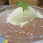 Gasuto - 白桃ゼリー バニラアイス添えアップ