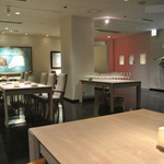 レヴォ - 店内１