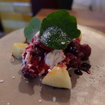 CLOWN BAR - ブッラータのチェリーソース