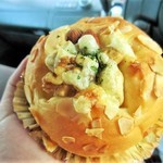 パン家アストレア - 【2016.7.29】ナッツ チーズ(200円)