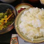 手打ちめん処　しら川 - 定食　味噌煮込みうどん。手打ちめん処　しら川（愛知県豊田市）食彩品館.jp撮影