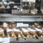 マテリエル - 焼菓子ショーケース全景