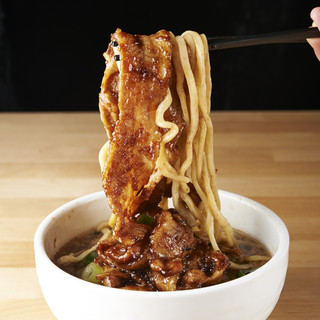肉汁麺ススム_2