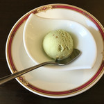 カーン・ケバブ・ビリヤニ - ピスタチオのアイスクリーム