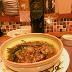 ラ ピニャータ - お肉のボリート？と白ボトル16.6