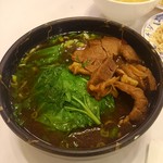 周胖子餃子館 - 牛肉麺