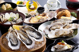 h Ikadasou Sanjou - 的矢牡蠣料理Aコース　7000円　　　Bコース6000円※牡蠣料理は10月中旬より