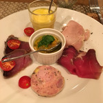 ビリエット - 前菜盛り合わせ ホヤ＆パッションフルーツが絶品