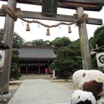 萩本陣 - 松陰神社本社だよ。
      松下村塾がある神社だから、
      ここでお参りすると頭が良くなりそうだね。 