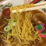 ラーメン屋 福八 - 麺はこんな感じ