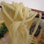 道頓堀　黄鬼 - やや柔らかめの中華麺
