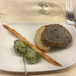 リストランテ　アニモフェリーチェ - パン、グリッシーニ、ゼッポレ