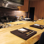 祇園 きだ - 満席だったカウンター 他に個室も(2016.7月)