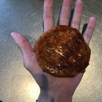 ザ マンダリン オリエンタル グルメショップ - クイニーアマンのサイズの参考までに 2015/11/27