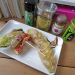 手打ちうどん ぶれーど・う - 天ぷら２品。