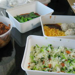 CHEE KEI - 上から時計回りに、清湯介蘭・綾魚球撈麵・咸肉菜飯・蘿蔔牛腩
            