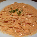 オステリア 月市 - 小エビのトマトクリームパスタ