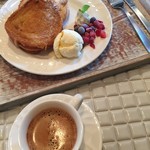 54490162 - フレンチトースト　セット