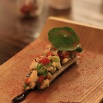 先付：　太刀魚を軽くあぶって夏のお野菜をＯＮ．　バルサミコと赤ピーマンの燻製パウダ