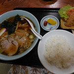 Sanraku - ラーメン定食