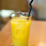 Nakameguro SLOW TABLE - +300円で飲み物がつきます。オレンジジュース。