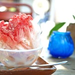 ウララ - 日光・松月氷室の天然氷　かき氷　苺　練乳トッピング