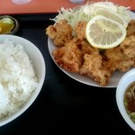 栄華飯店 - 唐揚げ定食（860円？）