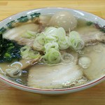 中華そば 伊藤商店 - 金の半熟煮玉子肉そば