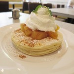 Cinnamon’s Restaurant - シナモンアップルのパンケーキ