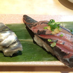 寿司の美登利 - 〈限定品〉新子（熊本）500円とトロ鯵（長崎）200円