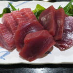 仔豚 - 大間の本まぐろ刺