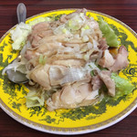 Chuugeibou - 蒸し鶏。お飲み物セット¥600(税別)の一品。
                      通常なら¥380