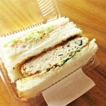 パン家アストレア - 【2016.8.5】豆腐バーグサンド(230円)