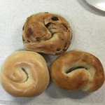 TANUKI APPETIZING - プレーン 210円／シナモンレーズン 260円／米粉 260円