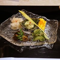 ふじ原 - 前菜：毛ガニのアボガト和え、新レンコン、鶏肉、きゅうり、コーン