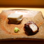 鮨 さいとう - 蒸鮑、蛸のやわらか煮