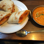 ビニタ - カバブナンサンド ¥600
      チキンカレー7辛 ¥500