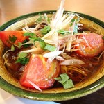 蕎麦 つづら - とまとの冷やかけ蕎麦