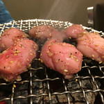 炭火焼ホルモン ぐう - シビレ