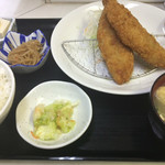 花膳 - 白身フライ定食 ¥500