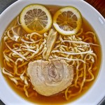 三太郎 - レモンラーメン
            レモンはソースカツに乗せて再利用
            レモンソースカツ丼は爽やかで美味い
