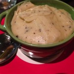 Stoker Woodfired Grill & Bar - マッシュポテトにトリフ入り