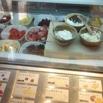 ウッドベリーズ - 何を食べようか真剣に迷いましたが