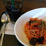 TULLY'S COFFEE - アイスコーヒーとナスとベーコンのパスタ