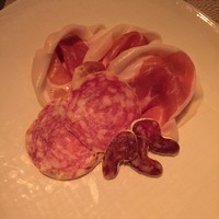アルヴェアーレ - 3種の生ハム盛合せ